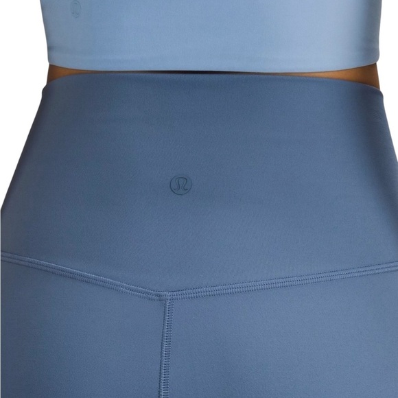 ⭐️NWT⭐️ Lululemon Nulu Slim-Fit High-Rise Skirt. Sz. 8 - Picture 4 of 8